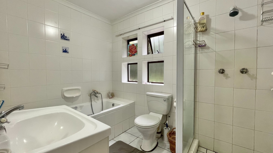 3 Bedroom Property for Sale in Martinville Western Cape